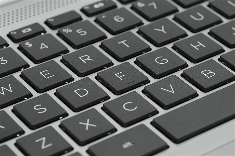 hp-240-g9-i5-6l1y2pa-fix-7-750x500