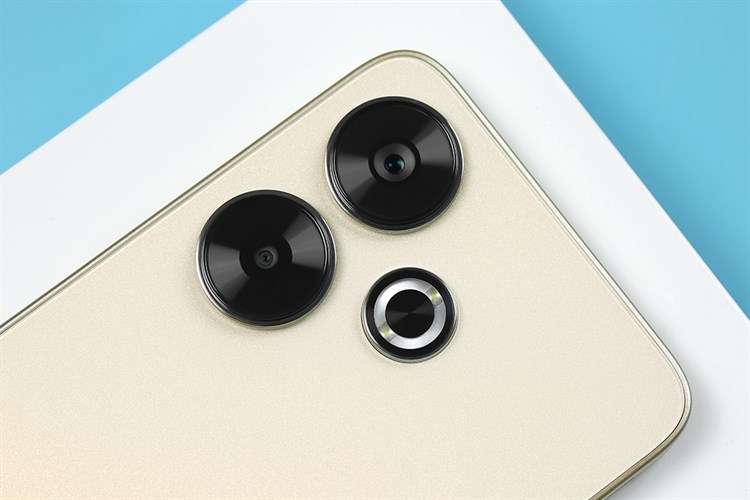 redmi-13-yellow-6-750x500