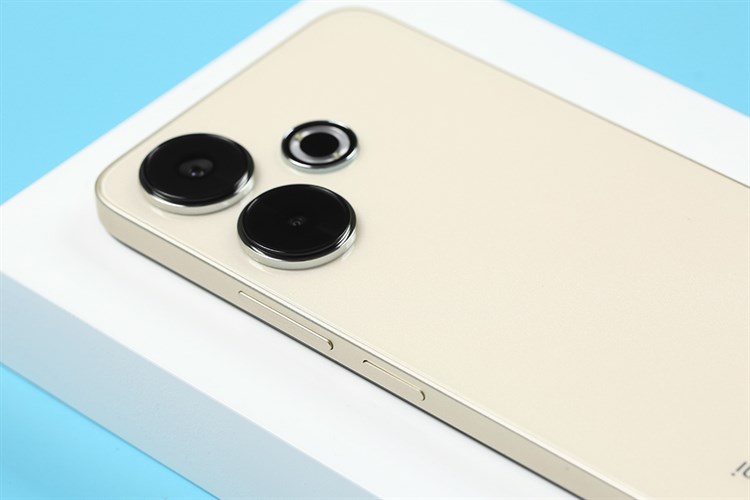 redmi-13-yellow-7-750x500