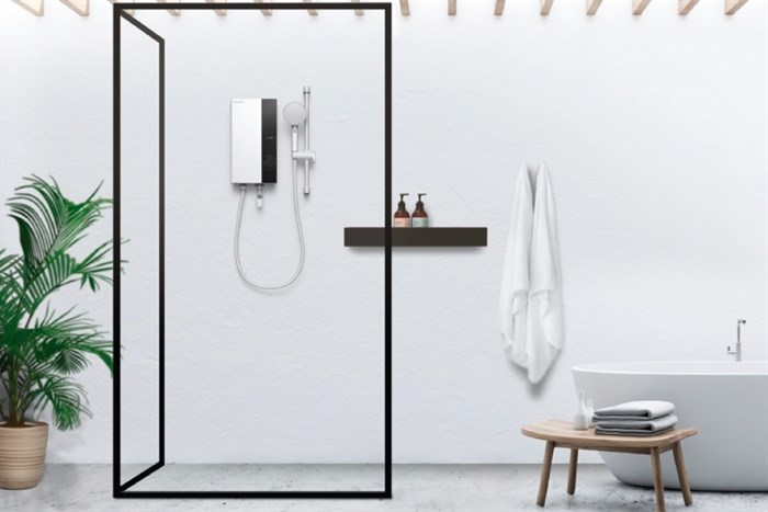 truc-tiep-panasonic-4500w-dh-4up1vw-7-700x467