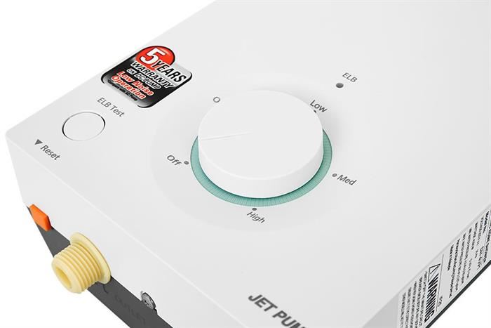 truc-tiep-panasonic-4500w-dh-4vp1vw-6-638640859078920222-700x467